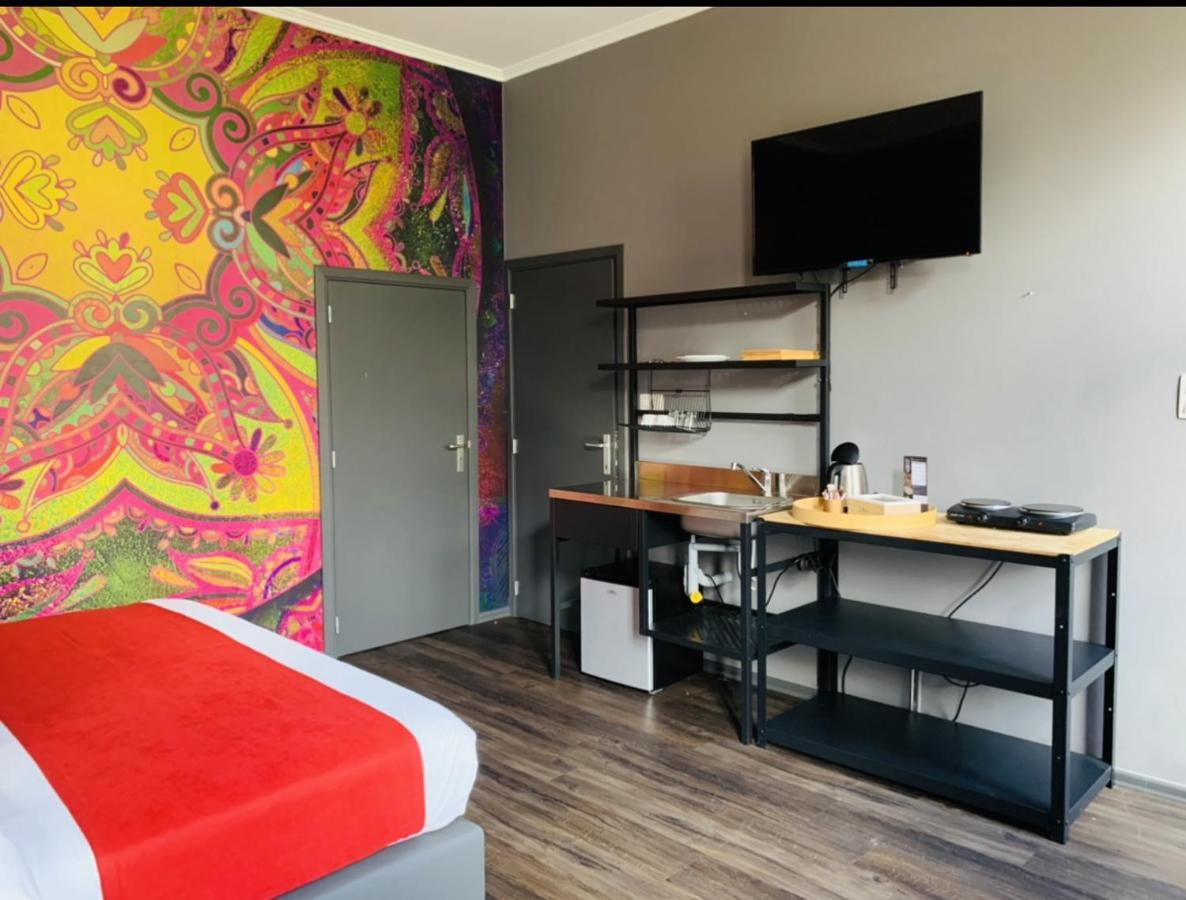 L'Eveil Bed & Breakfast ลา ลูเวียร์เร ภายนอก รูปภาพ